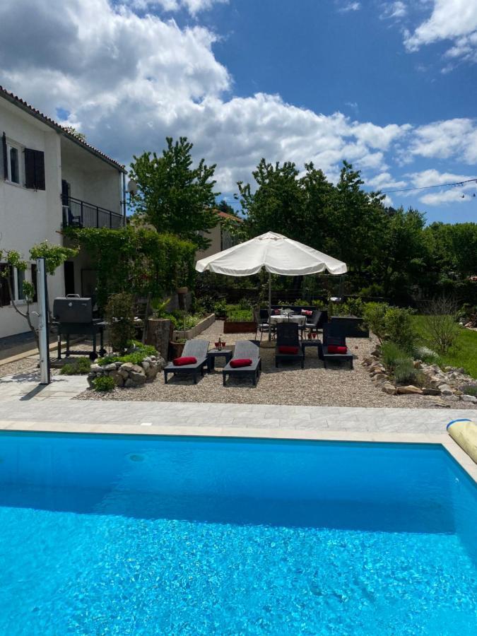 Villa Anne A Lovely Place In The Mountains Brest Buitenkant foto