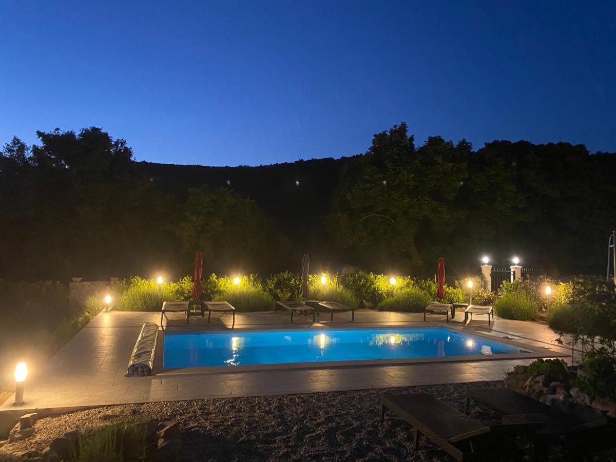 Villa Anne A Lovely Place In The Mountains Brest Buitenkant foto